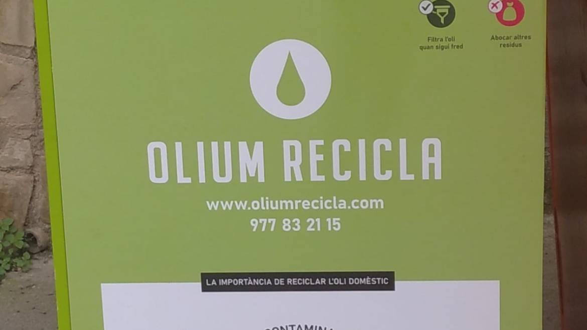 Millorem el procés de reciclatge amb un contenidor per l’oli vegetal