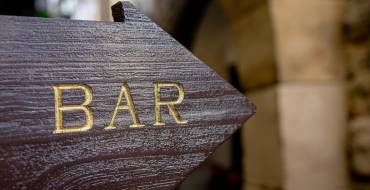 Surt a concurs la gestió del bar del poliesportiu i del Casal